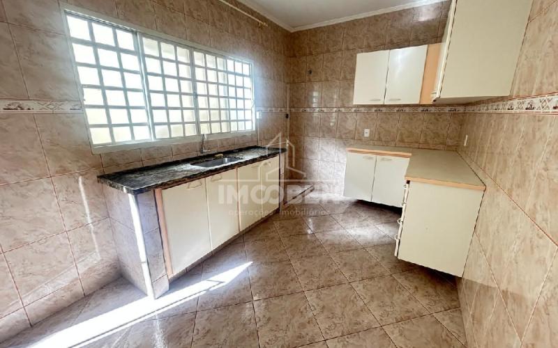 Casa com 2 dormitórios à venda, por R$ 420.000 - Jardim Camandocaia - Amparo/SP