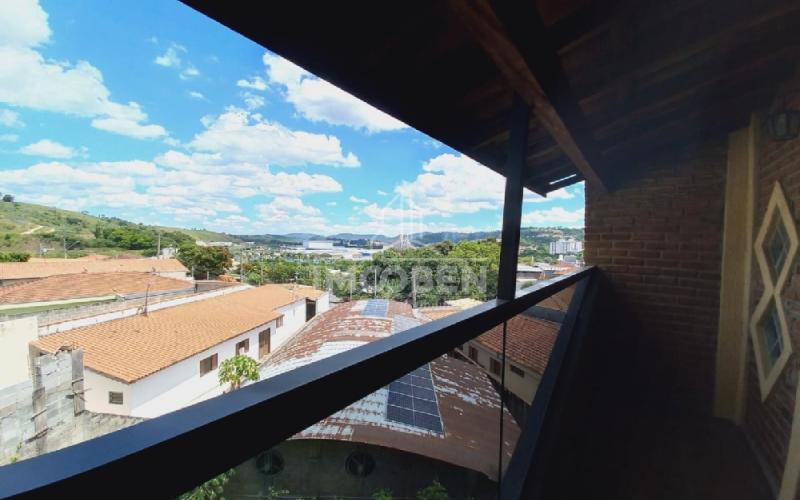 Casa com 2 dormitórios à venda, 169 m² por R$ 470.000 - Jardim Figueira - Amparo/SP