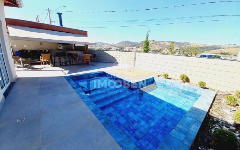 Casa com 3 dormitórios à venda, 72 m² por R$ 800.000 - Jardim Camandocaia - Amparo/SP