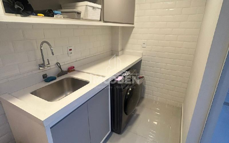 Sobrado com 3 dormitórios à venda, 196 m² por R$ 1.000.000 - Jardim Figueira - Amparo/SP