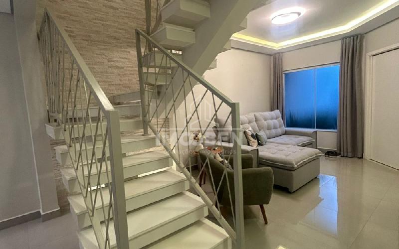 Sobrado com 3 dormitórios à venda, 196 m² por R$ 1.000.000 - Jardim Figueira - Amparo/SP