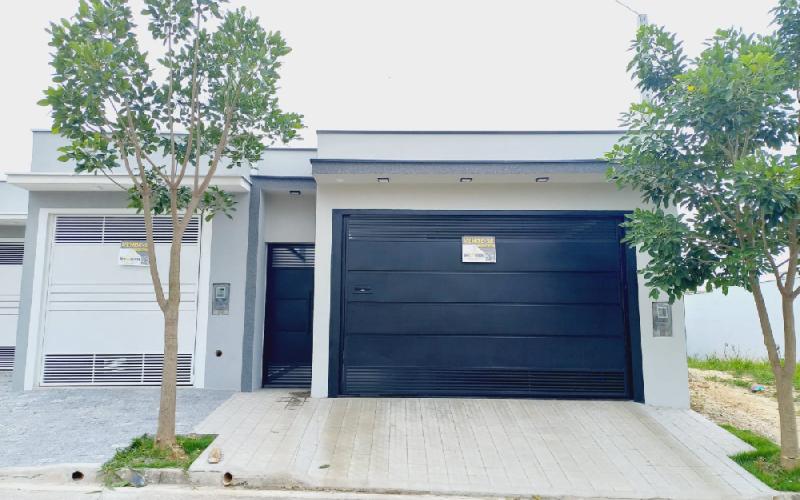 Casa com 2 dormitórios à venda, 122 m² por R$ 800.000 - Jardim Moreirinha - Amparo/SP