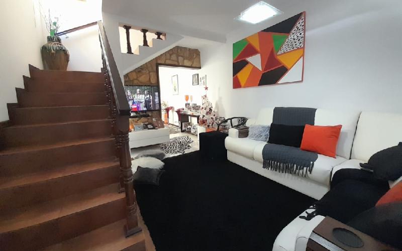 Casa com 3 dormitórios à venda, 150 m² por R$ 700.000 - Jardim Figueira - Amparo/SP